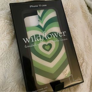 Wildflower Green Heart iPhone 11 Case